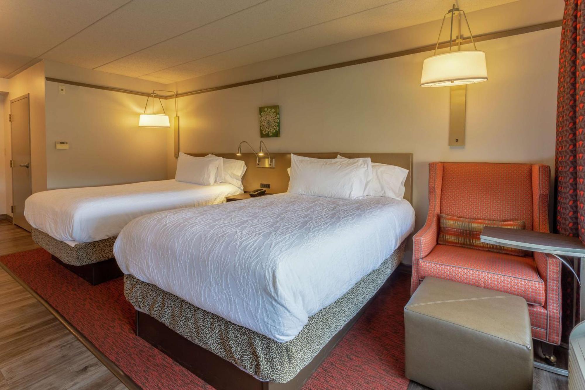 Hilton Garden Inn אווינגס מילס מראה חיצוני תמונה